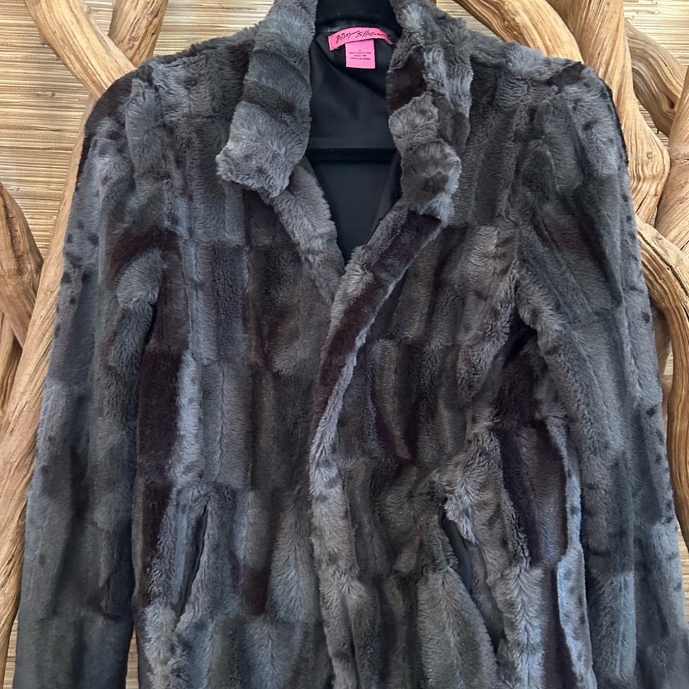 Small Betsy johnson faux fur jacket